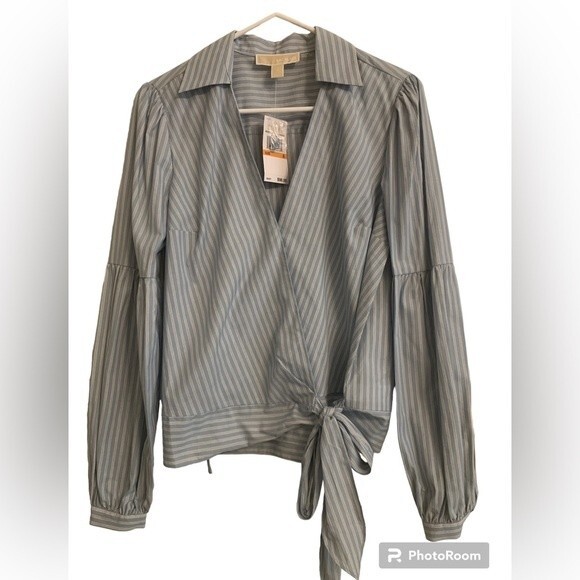 Michael Kors light blue wrap top - Picture 1 of 6